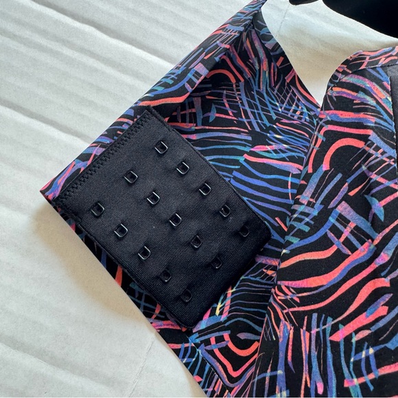 Knix Catalyst Front Zip Sports Bra New - Picture 8 of 12